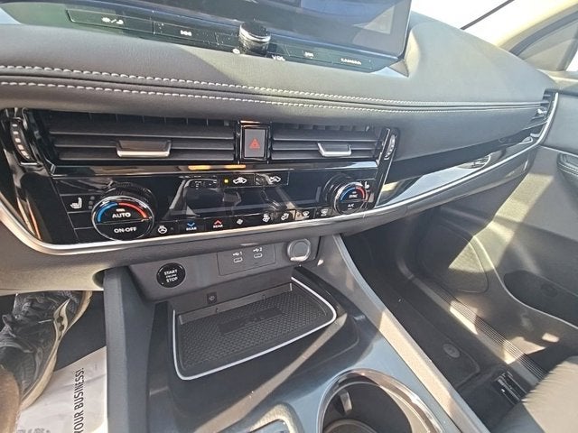 2025 Nissan Rogue SL