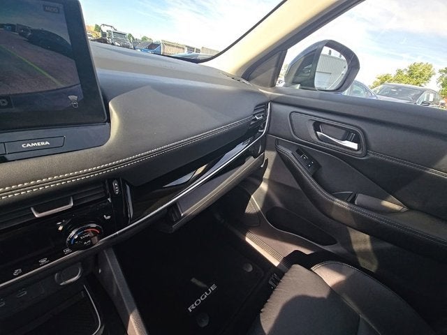2025 Nissan Rogue SL
