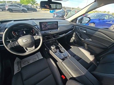 2025 Nissan Rogue SL