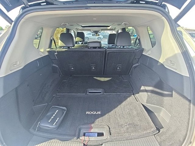 2025 Nissan Rogue SL