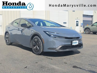 2025 Toyota Prius LE