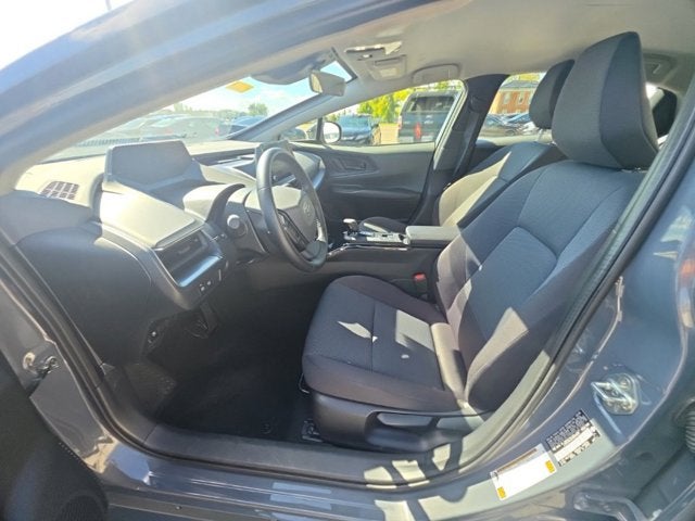 2025 Toyota Prius LE