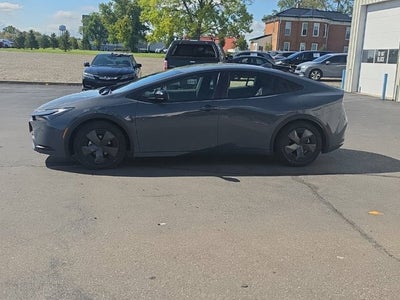 2025 Toyota Prius LE