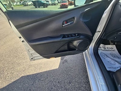 2022 Toyota Prius LE