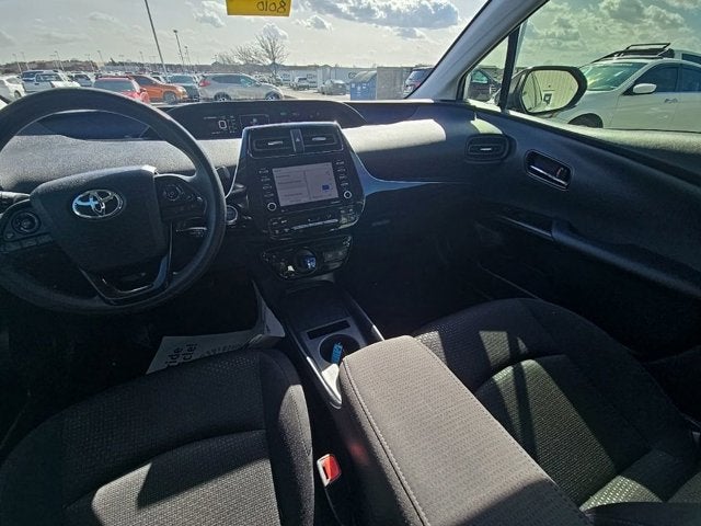 2022 Toyota Prius LE