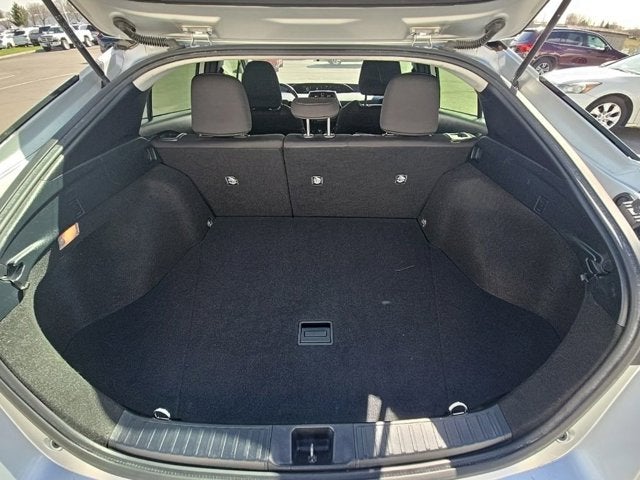 2022 Toyota Prius LE