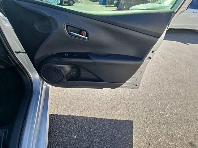 2022 Toyota Prius LE