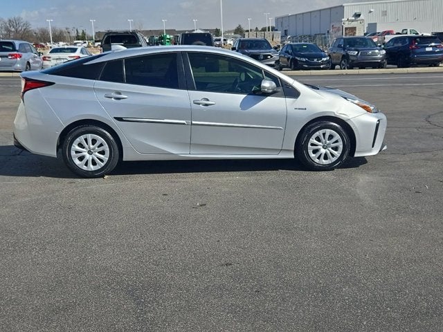 2022 Toyota Prius LE