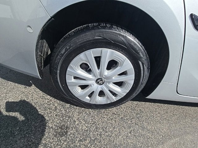 2022 Toyota Prius LE