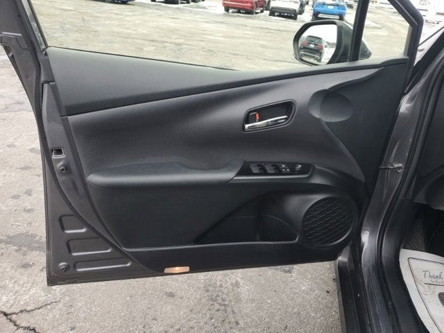 2021 Toyota Prius LE