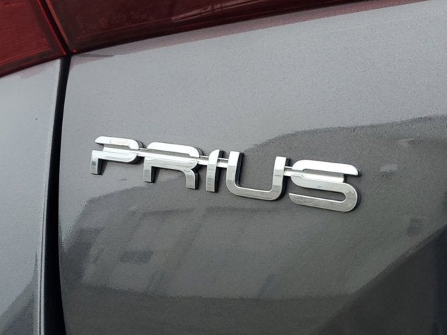 2021 Toyota Prius LE