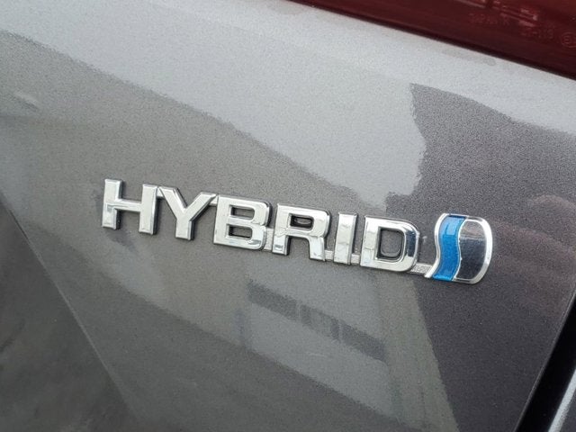 2021 Toyota Prius LE