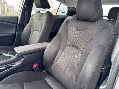 2019 Toyota Prius LE AWD-e