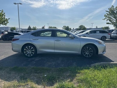 2019 Lexus ES 300h