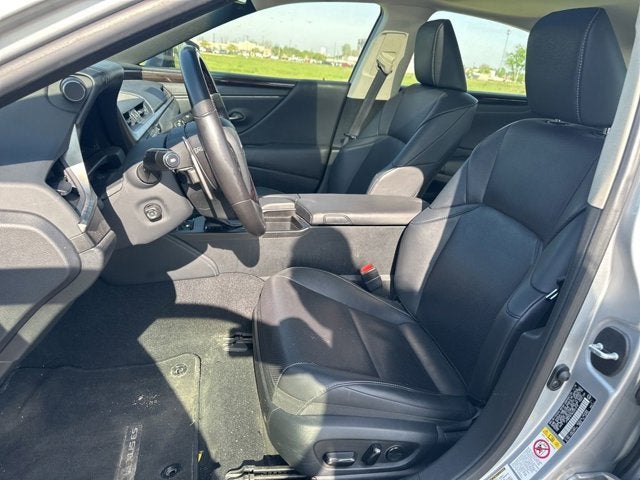 2019 Lexus ES 300h