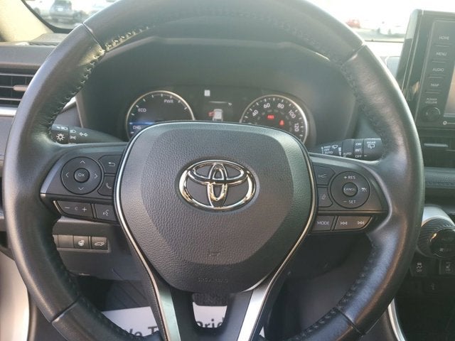 2022 Toyota RAV4 Hybrid SE