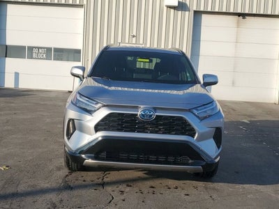 2022 Toyota RAV4 Hybrid SE