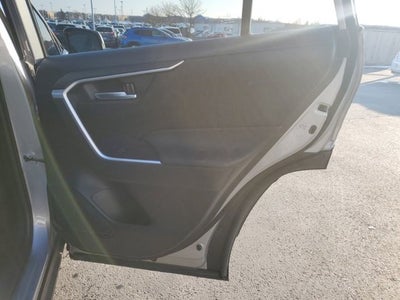 2022 Toyota RAV4 Hybrid SE