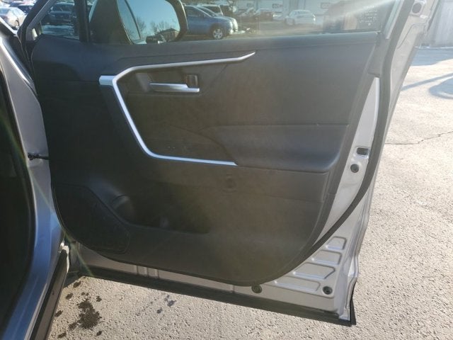 2022 Toyota RAV4 Hybrid SE