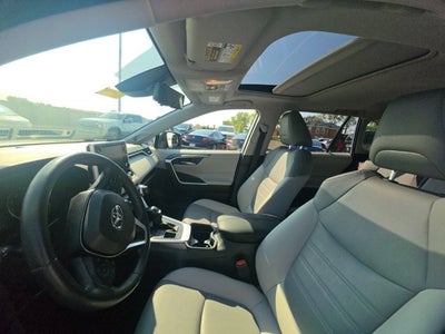 2019 Toyota RAV4 XLE Premium