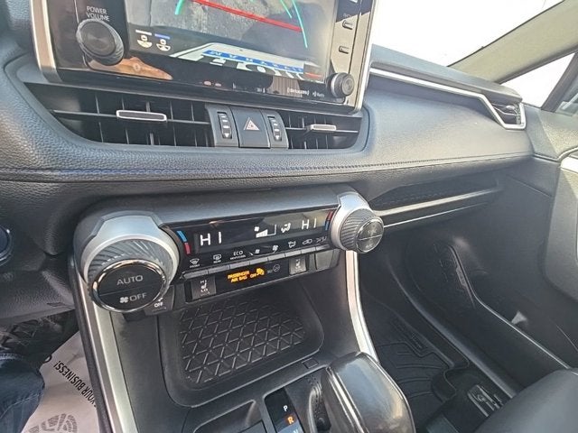 2019 Toyota RAV4 Hybrid XSE