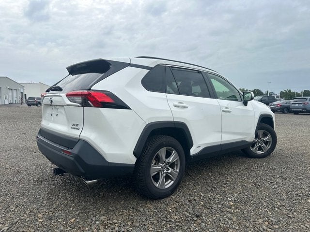 2022 Toyota RAV4 Hybrid XLE