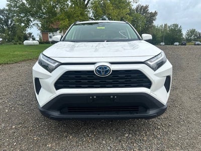 2022 Toyota RAV4 Hybrid XLE