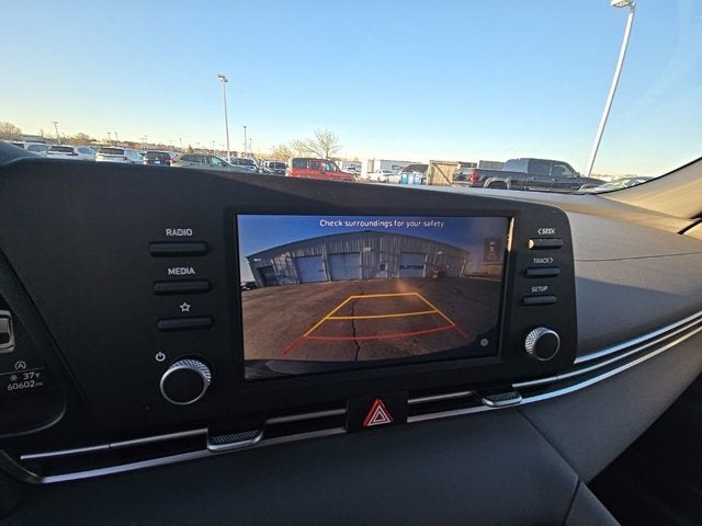 2022 Hyundai Elantra SE