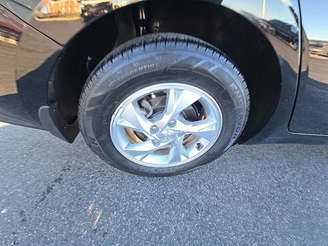 2022 Hyundai Elantra SE