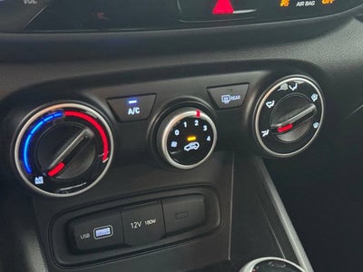 2022 Hyundai Venue SE