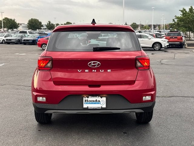 2022 Hyundai Venue SE