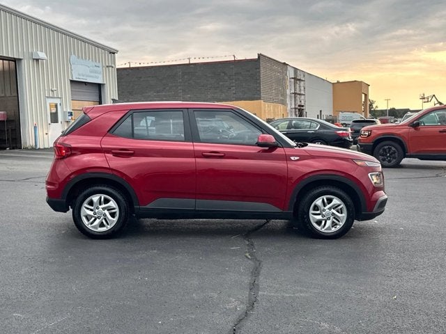 2022 Hyundai Venue SE