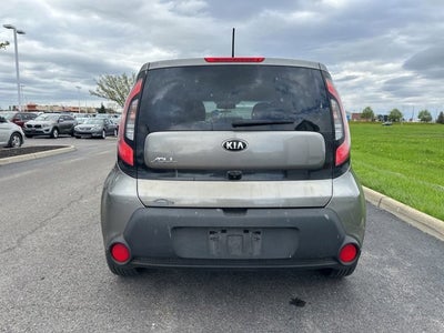 2016 Kia Soul Base