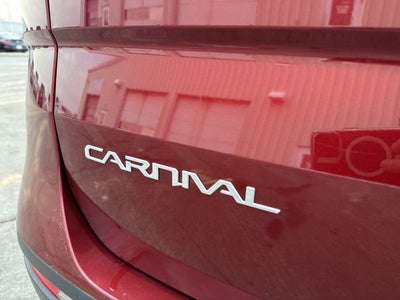 2024 Kia Carnival LX