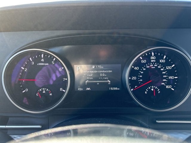 2024 Kia Carnival LX