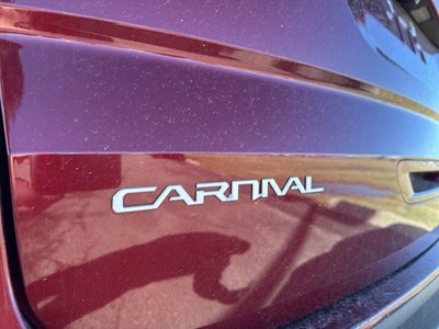 2024 Kia Carnival LX