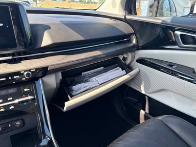 2024 Kia Carnival EX