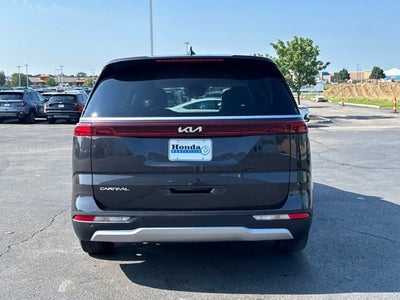 2024 Kia Carnival EX