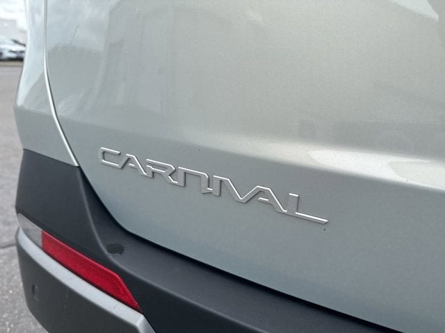 2025 Kia Carnival SX