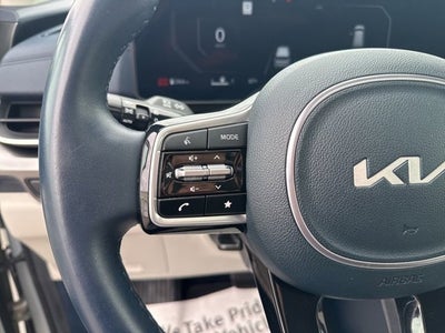 2025 Kia Carnival SX