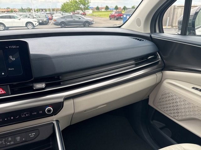 2025 Kia Carnival SX