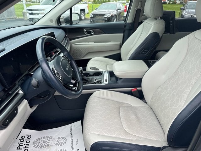 2025 Kia Carnival SX
