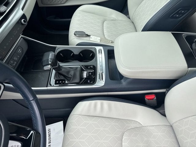 2025 Kia Carnival SX