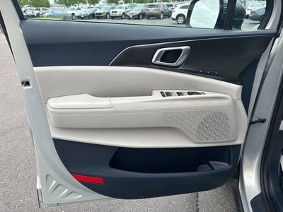 2025 Kia Carnival SX
