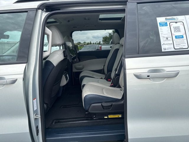 2025 Kia Carnival SX