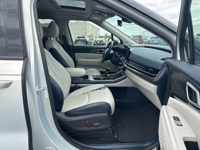 2025 Kia Carnival SX