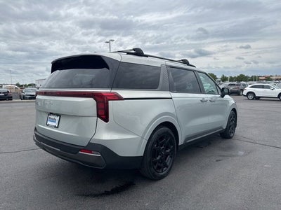 2025 Kia Carnival SX