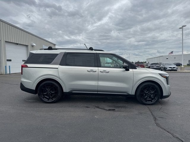 2025 Kia Carnival SX