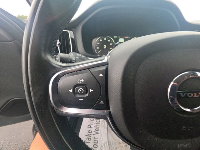 2019 Volvo XC60 T5 Momentum