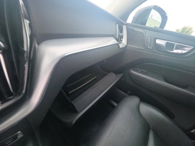 2019 Volvo XC60 T5 Momentum